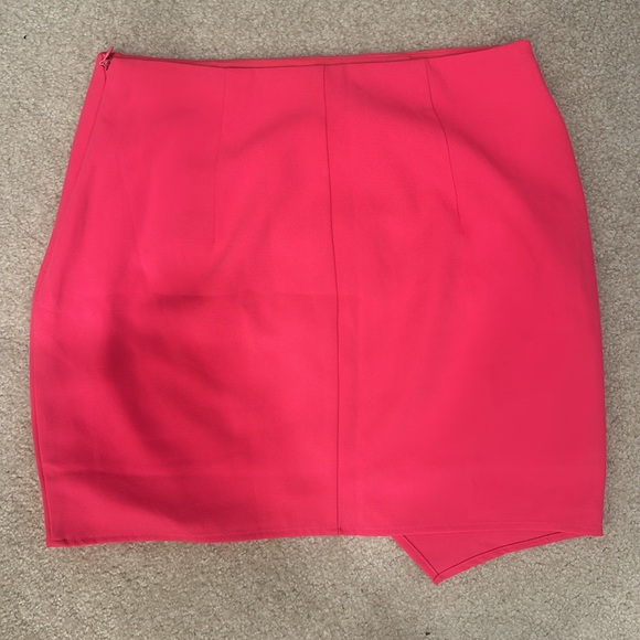 New NWT Superdown Valencia Mini Skirt in Hot Pink revolve asymmetrical highwaist - Picture 6 of 7